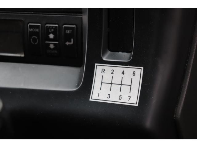 Isuzu GIGA 2015-12 8331939-19