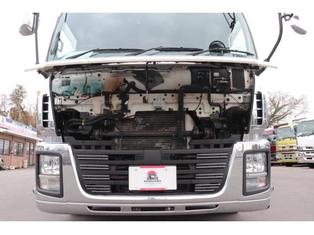 Isuzu GIGA 2015-12 8331939-24