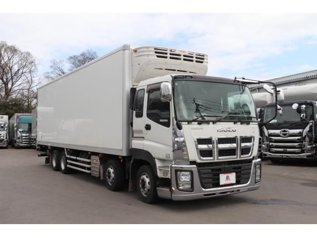 Isuzu GIGA 2015-12 8331939-2