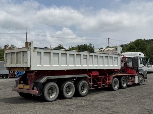 Isuzu GIGA 2015-01 8331935-11