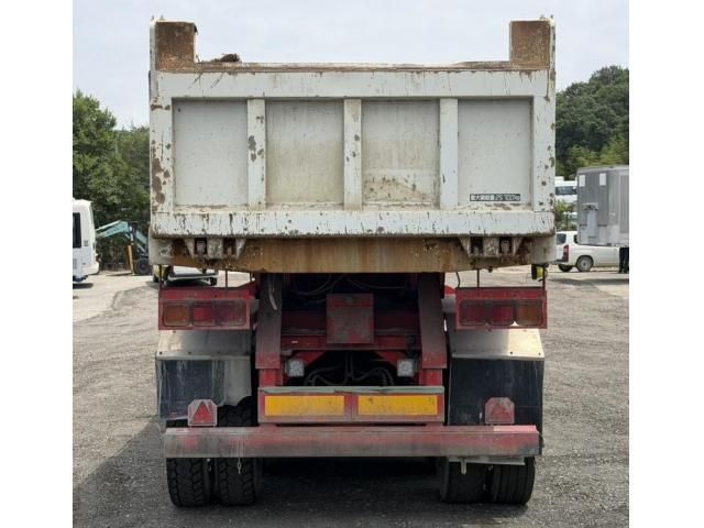 Isuzu GIGA 2015-01 8331935-15