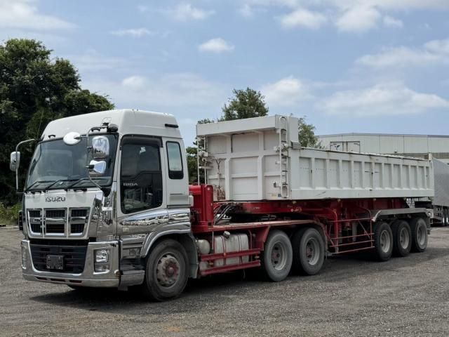 Isuzu GIGA 2015-01 8331935-1