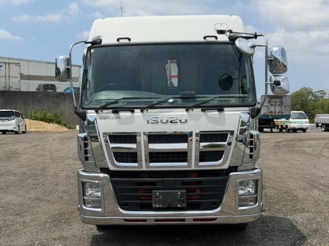 Isuzu GIGA 2015-01 8331935-5