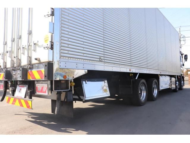 Isuzu GIGA 2020-09 8331931-9