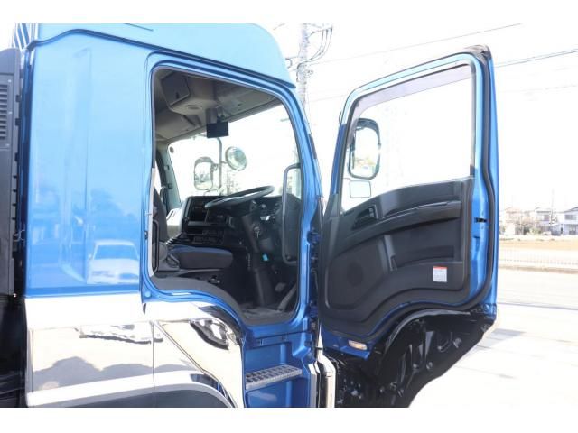 Isuzu GIGA 2020-09 8331931-22