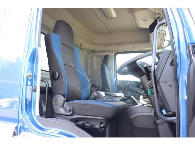 Isuzu GIGA 2020-09 8331931-23