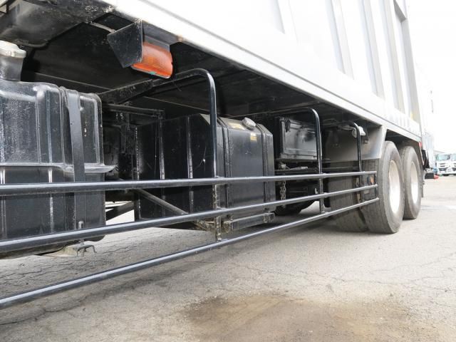 Isuzu GIGA 2007-04 8331938-17