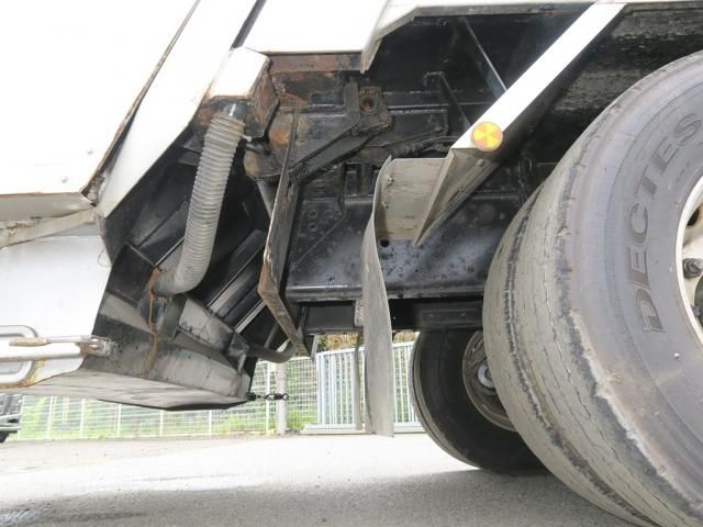 Isuzu GIGA 2007-04 8331938-18