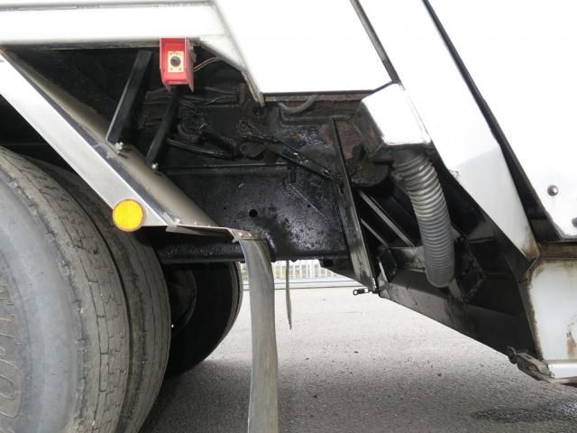 Isuzu GIGA 2007-04 8331938-19