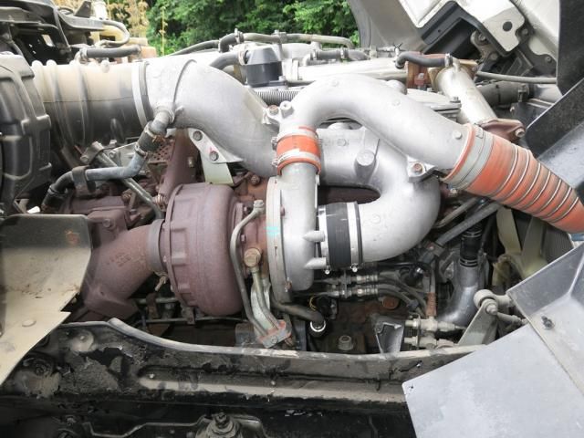 Isuzu GIGA 2007-04 8331938-26