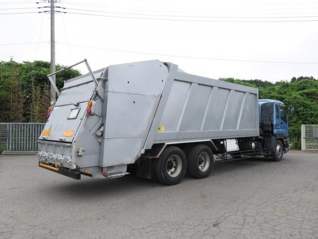 Isuzu GIGA 2007-04 8331938-3