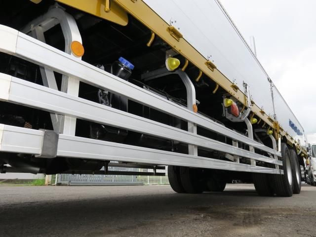 Isuzu GIGA 2022-06 8331932-12