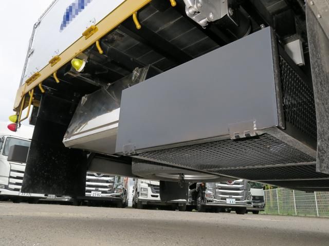 Isuzu GIGA 2022-06 8331932-13