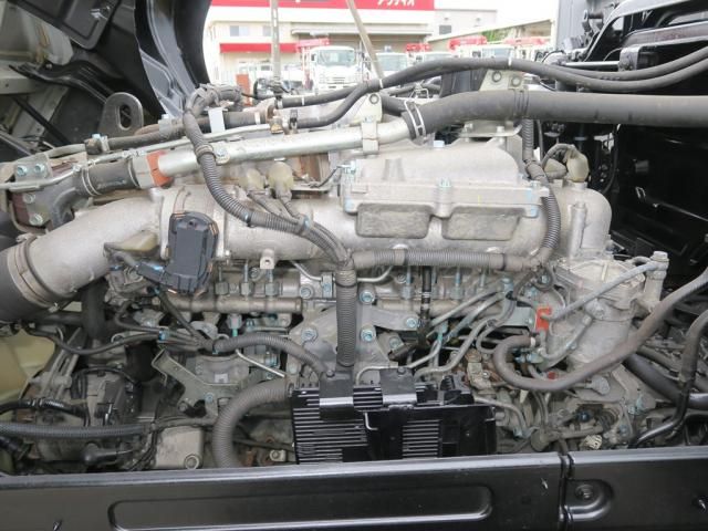 Isuzu GIGA 2022-06 8331932-21