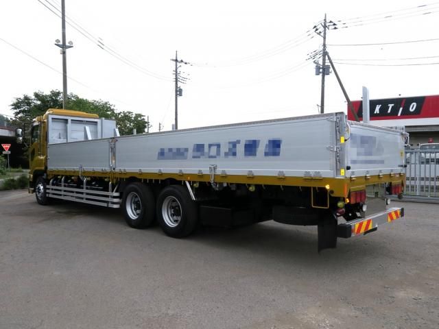 Isuzu GIGA 2022-06 8331932-2