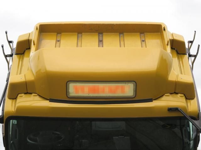 Isuzu GIGA 2022-06 8331932-8