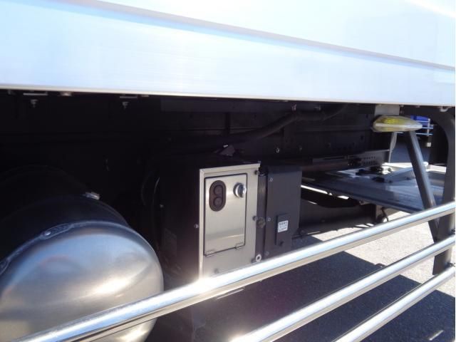 Isuzu GIGA 2024-03 8331933-24