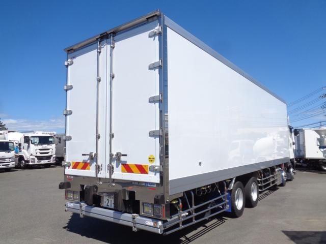 Isuzu GIGA 2024-03 8331933-2