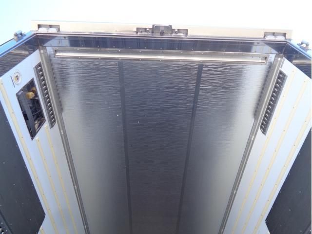 Isuzu GIGA 2024-03 8331933-5