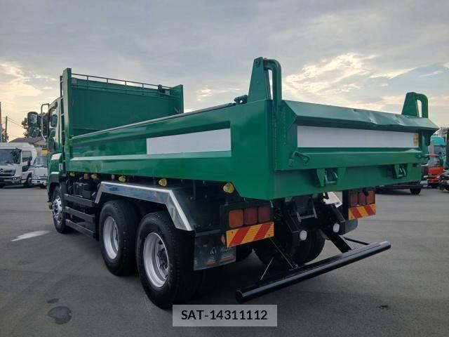 Isuzu GIGA 2019-03 8354566-3