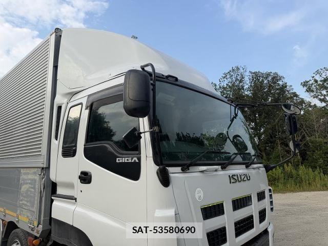 Isuzu GIGA 2013-01 8366067-19