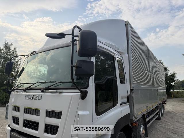 Isuzu GIGA 2013-01 8366067-23