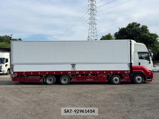 Isuzu GIGA 2021-01 8366069-13