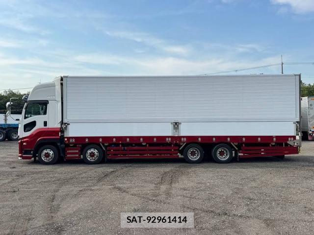 Isuzu GIGA 2021-01 8366069-5