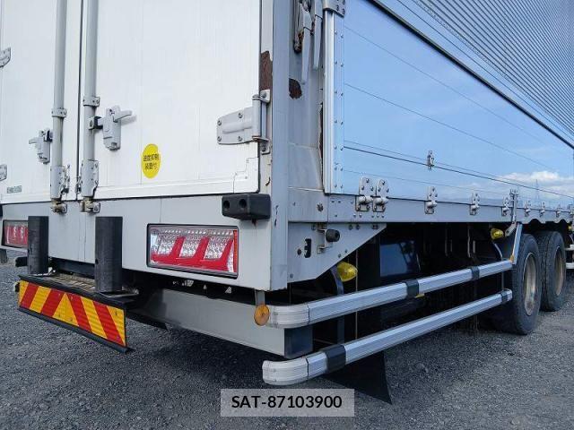 Isuzu GIGA 2014-01 8366066-20