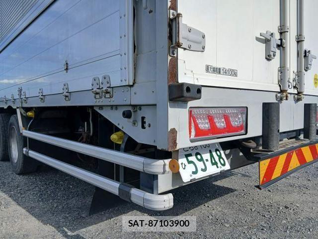 Isuzu GIGA 2014-01 8366066-28