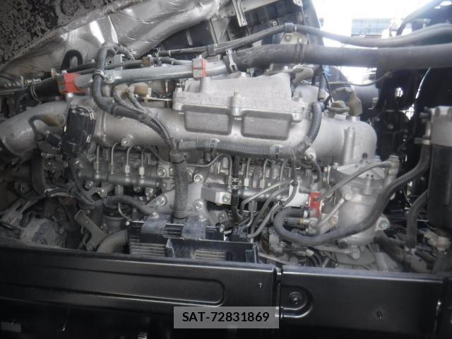Isuzu GIGA 2019-03 8412620-26