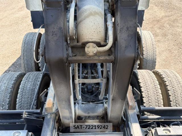 Isuzu GIGA 2022-01 8412617-22