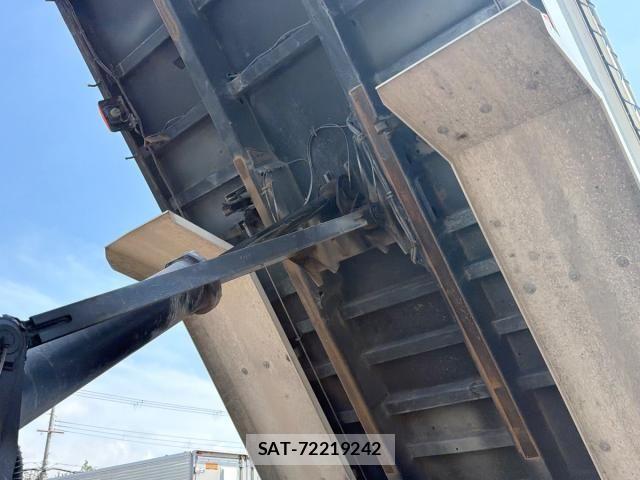 Isuzu GIGA 2022-01 8412617-25