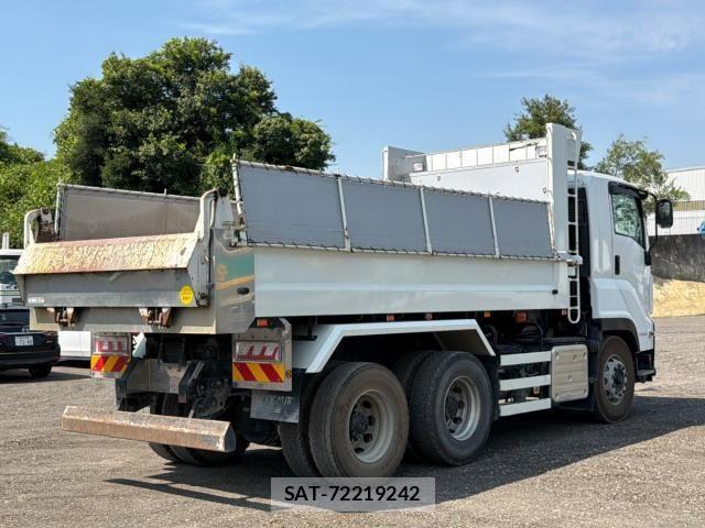 Isuzu GIGA 2022-01 8412617-7