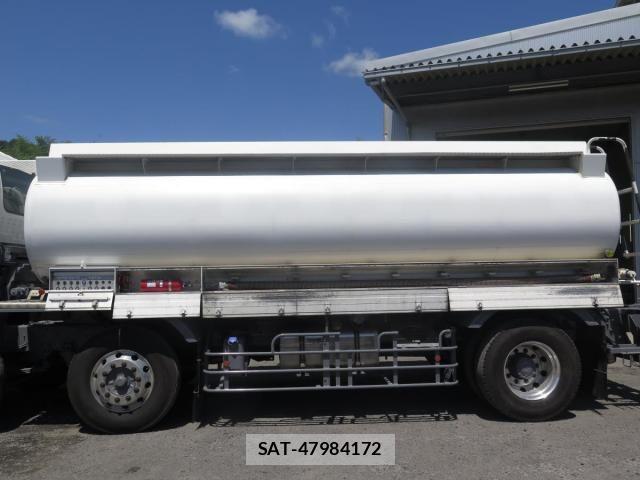 Isuzu GIGA 2017-10 8412615-11