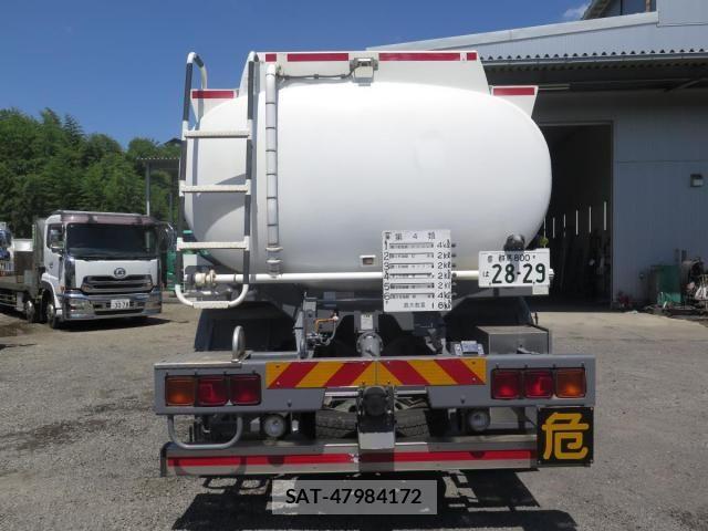 Isuzu GIGA 2017-10 8412615-6