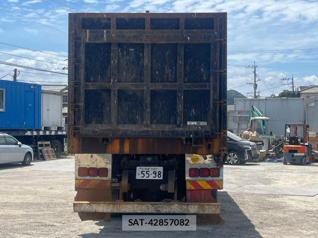 Isuzu GIGA 2018-01 8412618-10