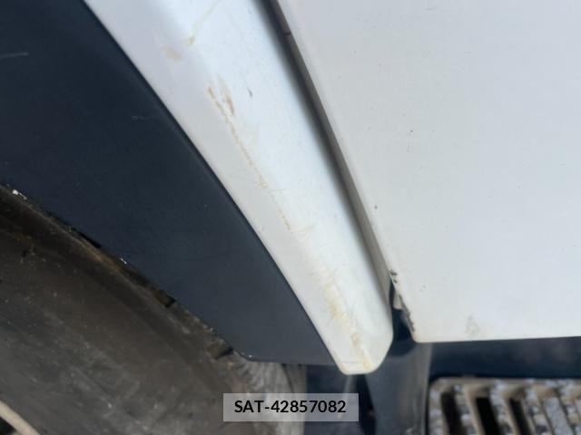 Isuzu GIGA 2018-01 8412618-27