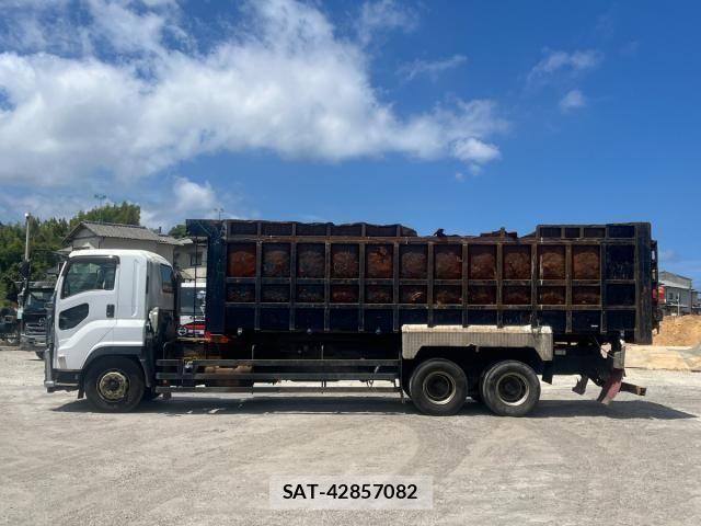 Isuzu GIGA 2018-01 8412618-6