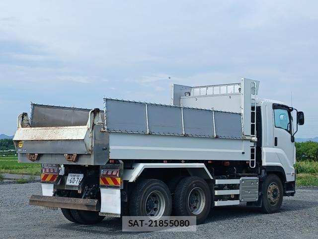 Isuzu GIGA 2022-01 8412616-7