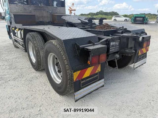 Isuzu GIGA 2015-01 8412627-24