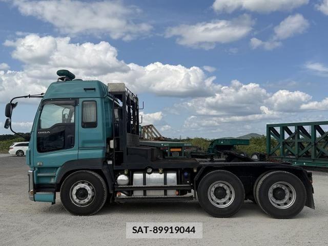 Isuzu GIGA 2015-01 8412627-5
