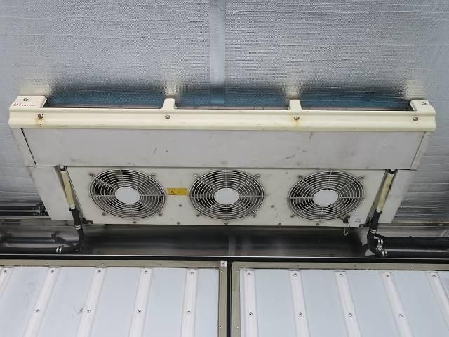 Isuzu GIGA 2016-09 8431817-9