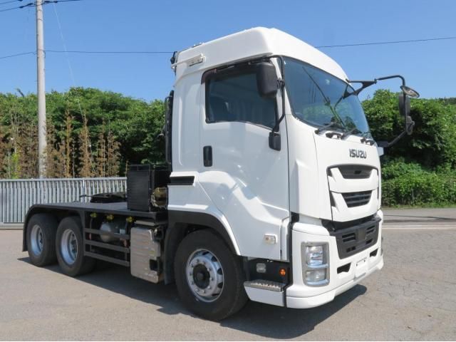 Isuzu GIGA 2017-11 8431818-0