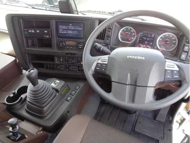 Isuzu GIGA 2025-08 8431815-22