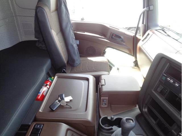 Isuzu GIGA 2025-08 8431815-25
