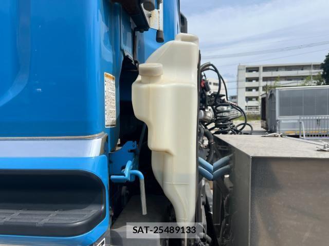 Isuzu GIGA 2019-01 8457562-19