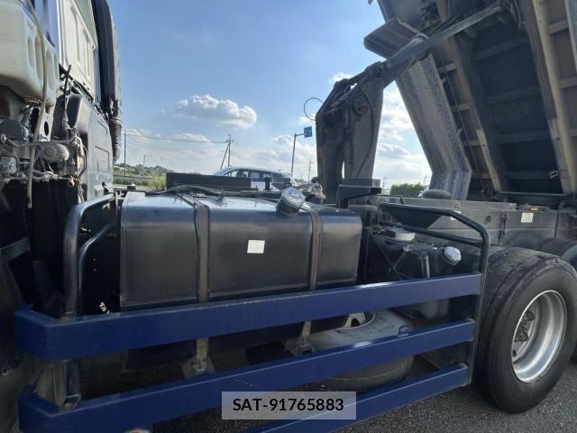 Isuzu GIGA 2014-06 8525008-26