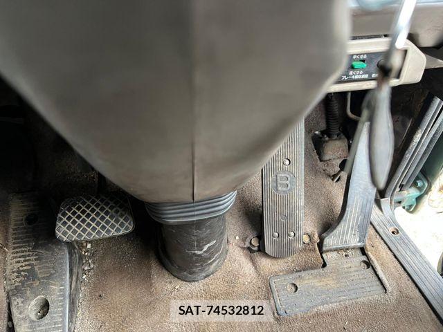 Isuzu GIGA 1994-09 8562033-8