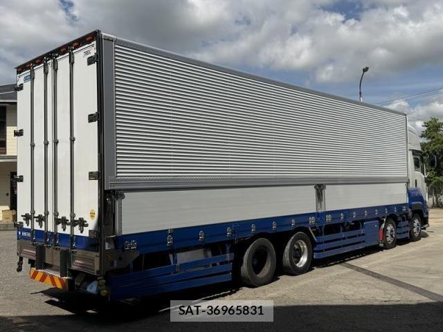 Isuzu GIGA 2021-01 8562030-11